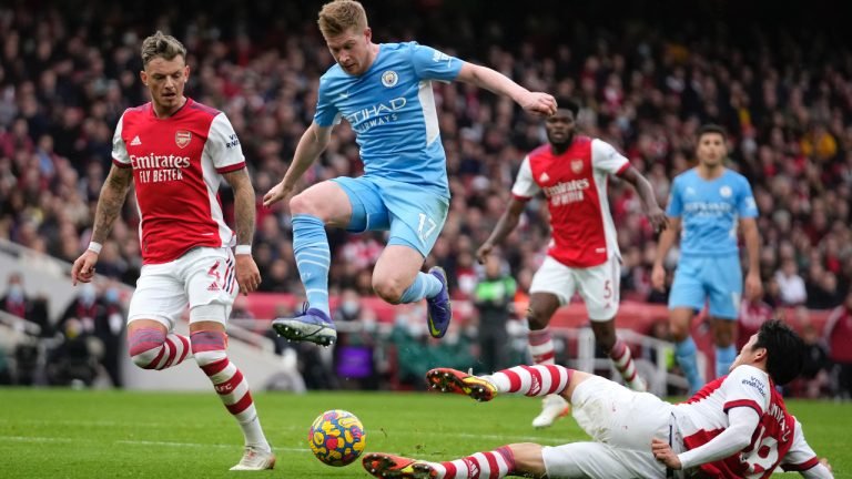 Arsenal Menahan Imbang Man City 1-1: Martinelli Jadi Pahlawan!