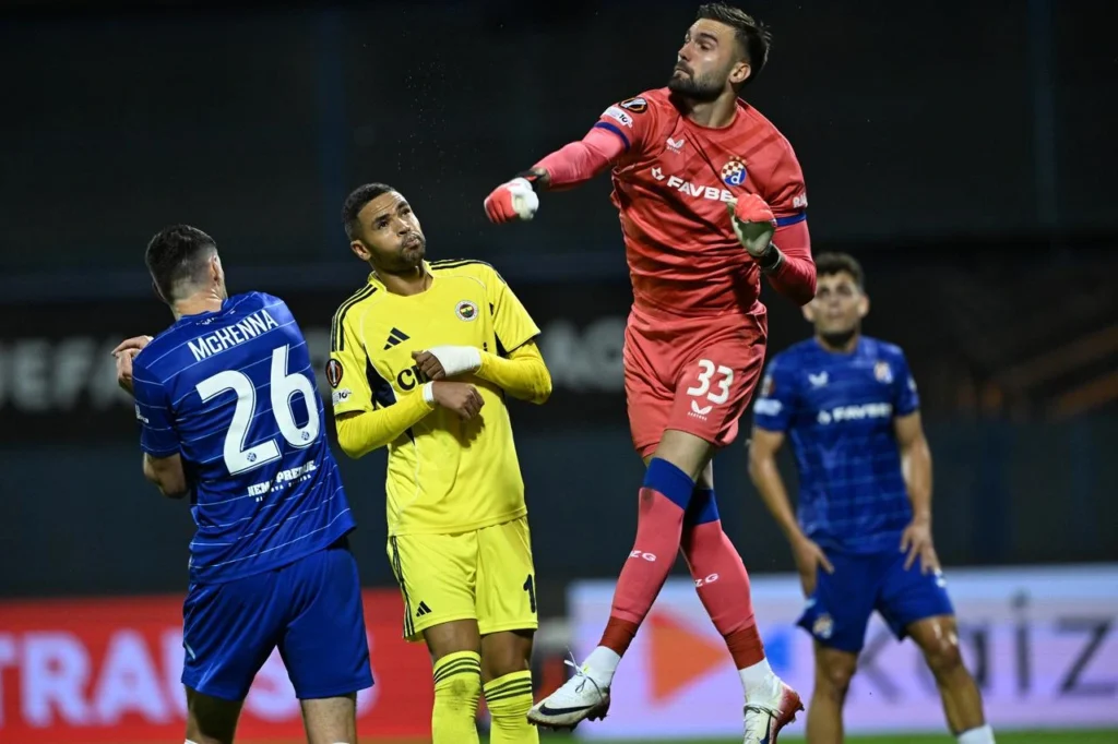 Dinamo Zagreb Kalahkan Fenerbahce dengan Skor Telak 3-1