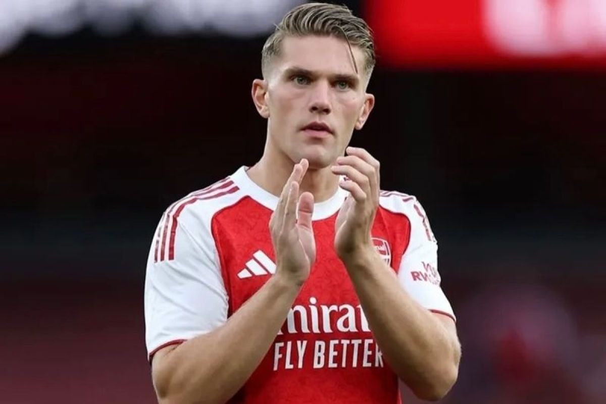 Liga Inggris Memanas: Perebutan Puncak Klasemen Semakin Sengit!