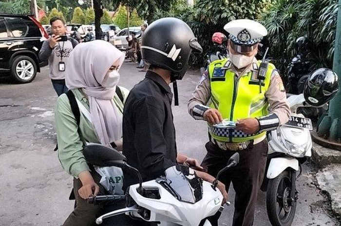 Operasi Zebra Resmi Digelar Sampai 30 November 2025, Ini Target Kakorlantas Polri